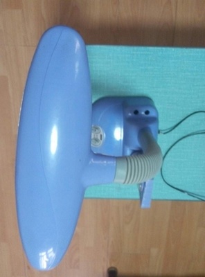 潘家园旧货市场寻宝记 熨斗、水壶、热毯与小台灯的烟火气